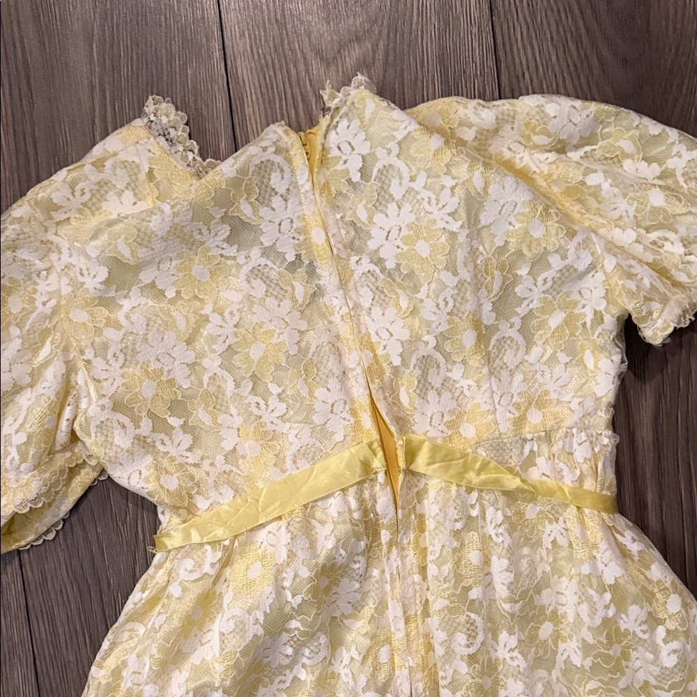 Vintage 1960s Yellow Taffeta Floral Overlay Prom Dress | Puffed Sleeves  Gown - Picture 15 of 16